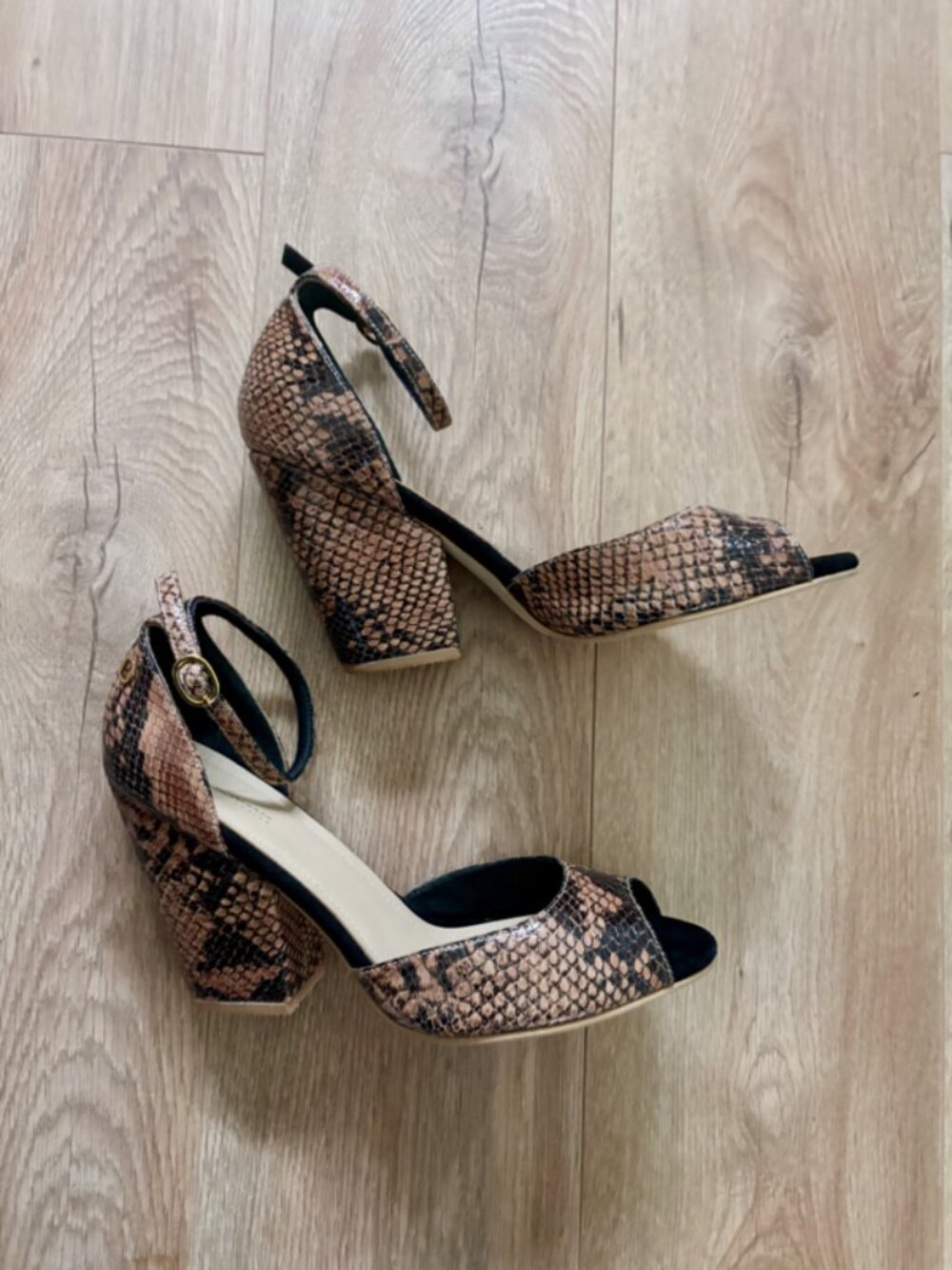 Rita Linares Ankle Strap Animal Print Leather ChunkyHigh Heeled Sandals